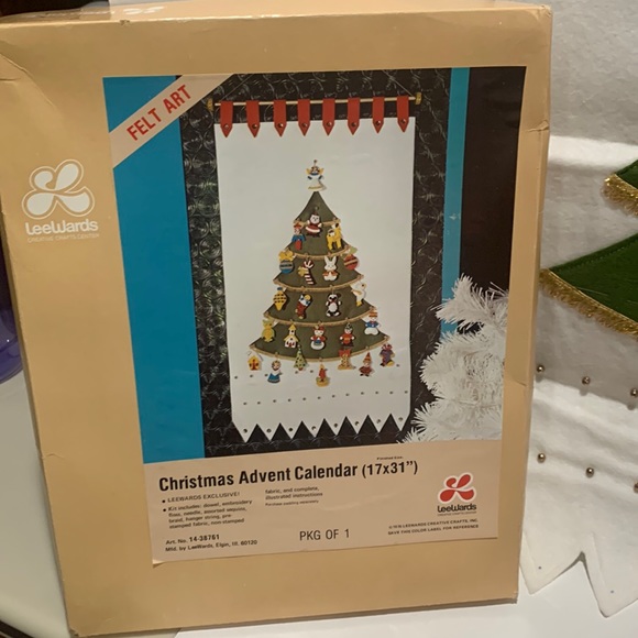 leewards | Office | Rare Vintage Leewards Felt Sequins Advent Calendar  Partially Completed | Poshmark